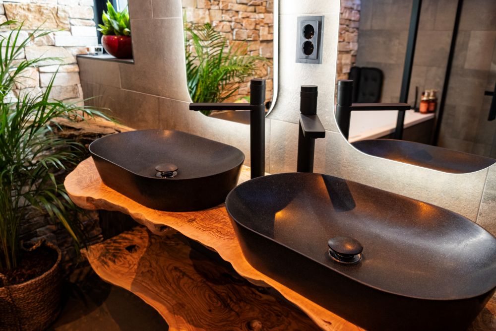 Plan de vasque sur mesure en bois d'olivier massif – Meuble de salle de bain bord naturel